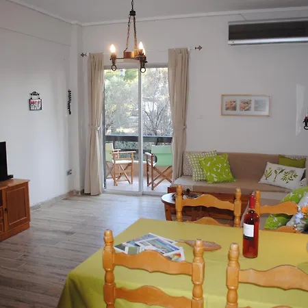Daniil's Seafront Apartment Nikiti (Sithonia)