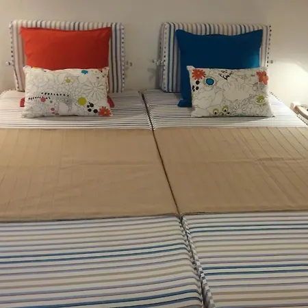 Daniil's Seafront Apartment *