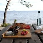 Daniil's Seafront Apartment