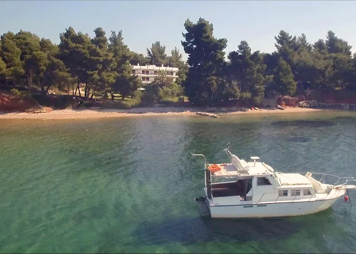 Daniil's Seafront * Nikiti (Sithonia)